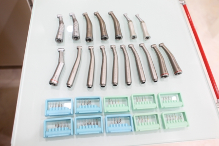 切削器具も患者さんごとに滅菌